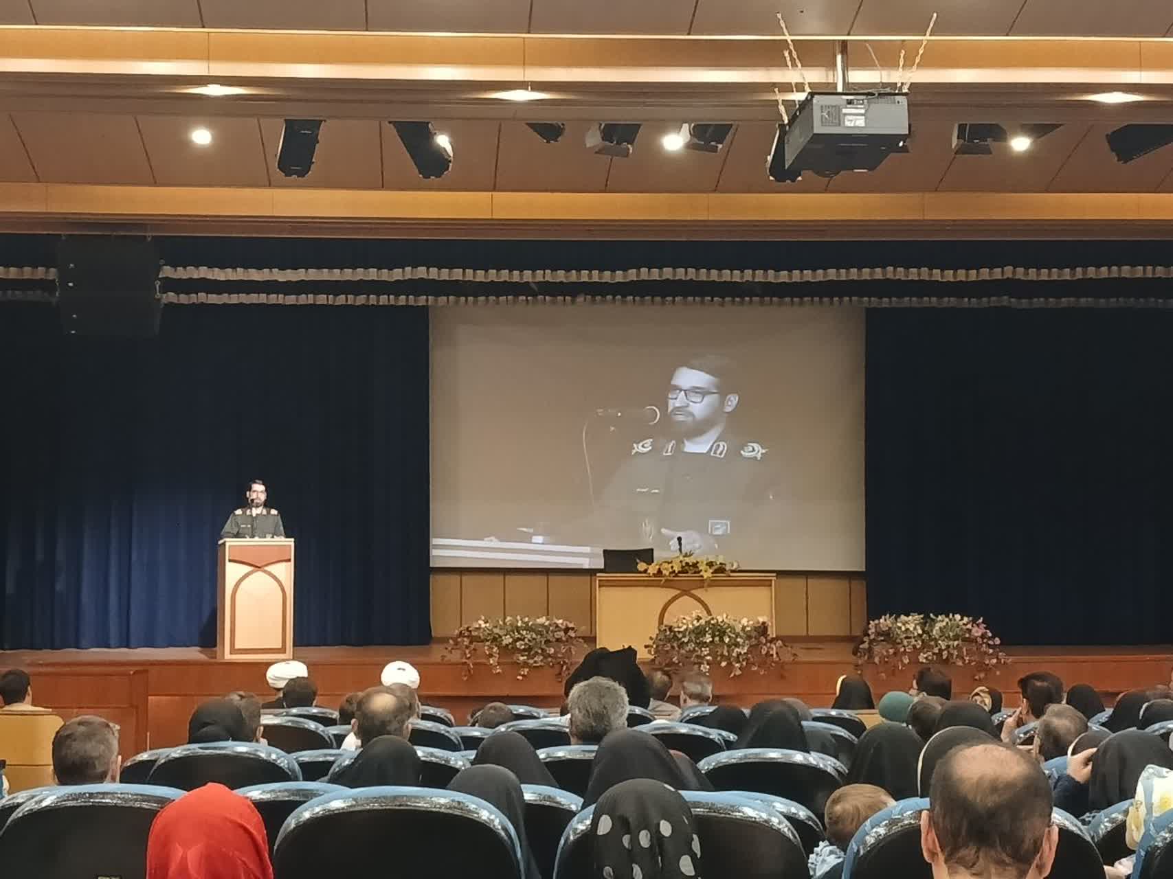 همایش پدران و دختران فاطمی در قم برگزار شد